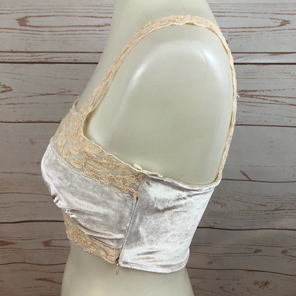 Topshop Antique Lace Velvet Crop Top Bralette - Picture 7 of 11